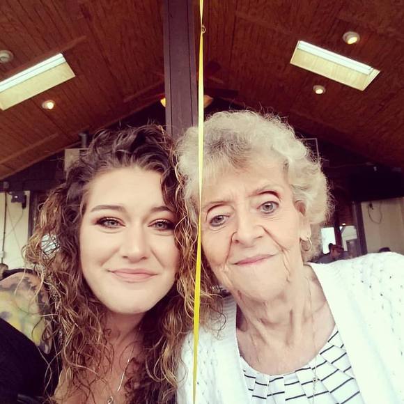 Meet your Posher, Jessica - Picture 1 of 1